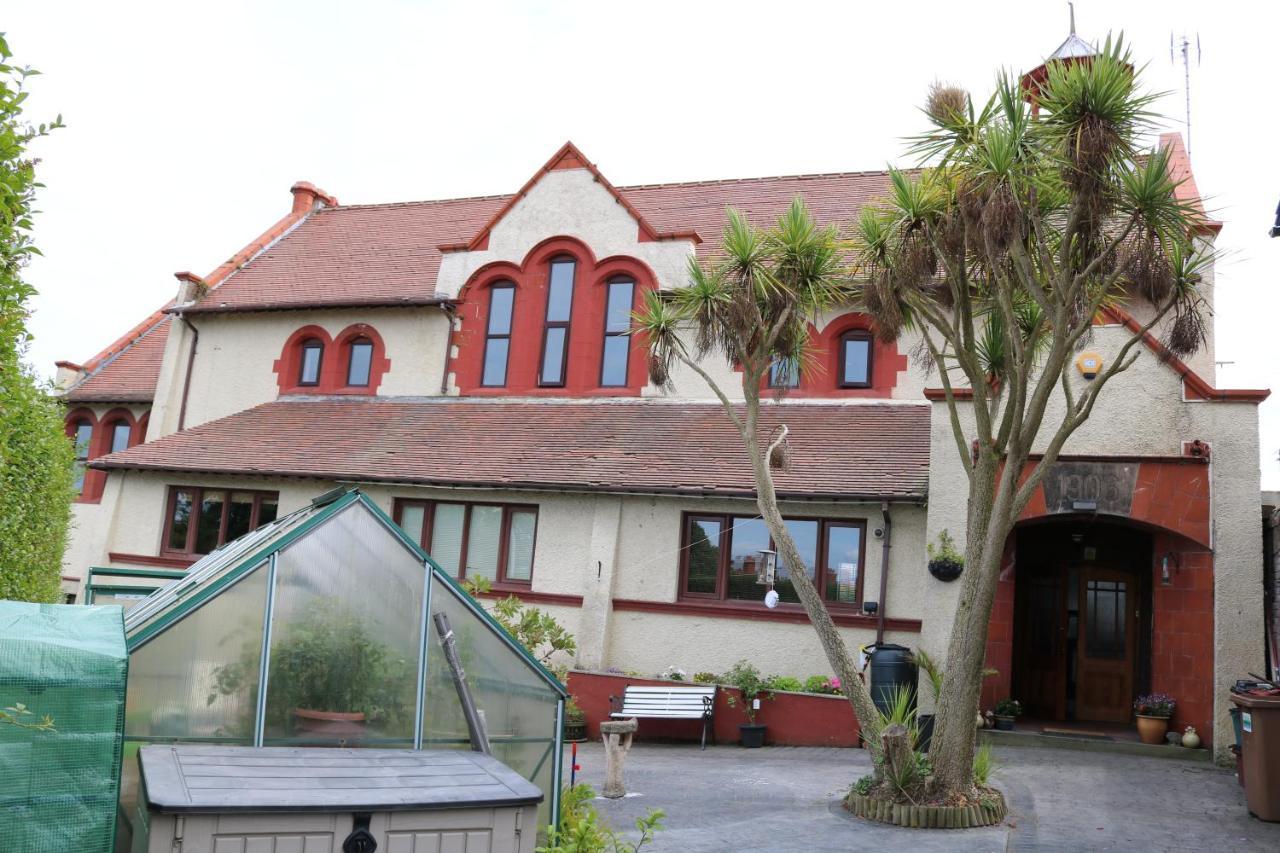 מלון בארו אין פרנס Victoria House מראה חיצוני תמונה